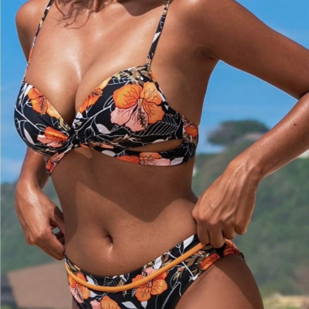 CUPSHE Tropical Floral & Leaf Twist Bralette High Waisted Bikini